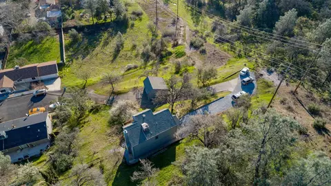 3526 West St, Redding, CA 96001 photo 2
