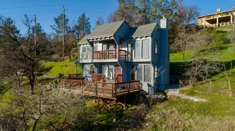 3526 West St, Redding, CA 96001 photo 3