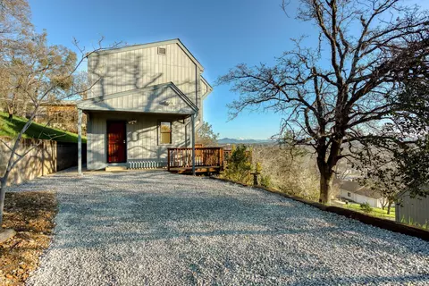 3526 West St, Redding, CA 96001 photo 4