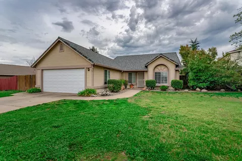 760 Springer Dr, Redding, CA 96003 photo 1
