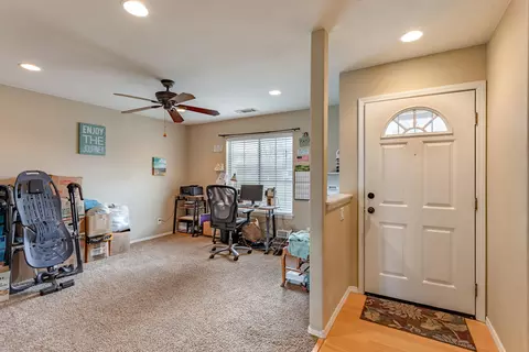760 Springer Dr, Redding, CA 96003 photo 2