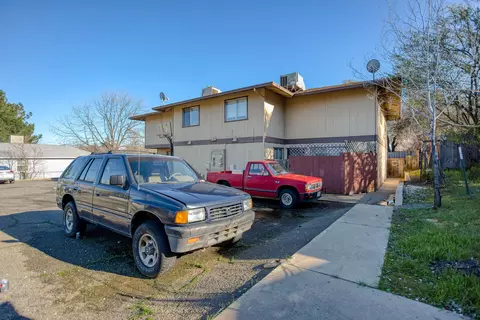 1825 Roanoke Ave, Redding, CA 96001 photo 4