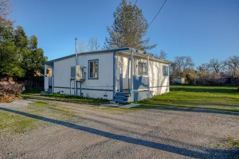1121 Hawthorne Ave, Redding, CA 96002 photo 7