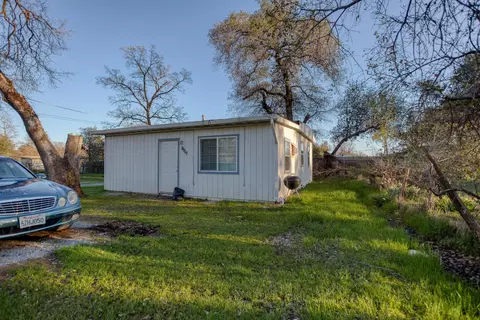 1121 Hawthorne Ave, Redding, CA 96002 photo 11