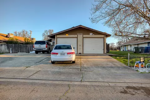 3439 Magnums Way, Redding, CA 96003 photo 2