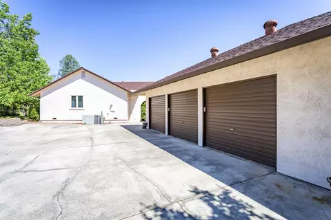 8012 Sans Souci Dr, Redding, CA 96001 photo 31
