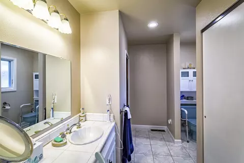 8012 Sans Souci Dr, Redding, CA 96001 photo 22