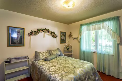 8012 Sans Souci Dr, Redding, CA 96001 photo 23