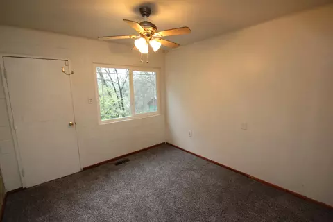 17778 Irish Rd, Redding, CA 96003 photo 10
