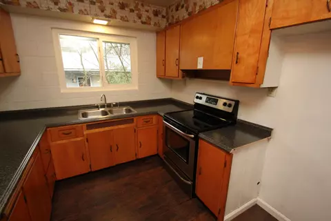 17778 Irish Rd, Redding, CA 96003 photo 5