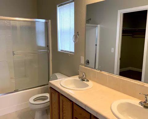 560 Vallecito Ct, Red Bluff, CA 96080 photo 9