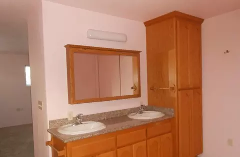 831 Northview Dr, Yreka, CA 96097 photo 8