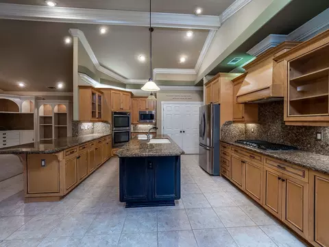 2575 Templeton Dr, Redding, CA 96002 photo 12