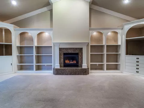 2575 Templeton Dr, Redding, CA 96002 photo 7