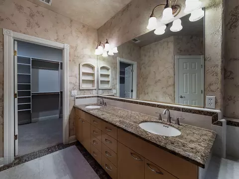 2575 Templeton Dr, Redding, CA 96002 photo 18