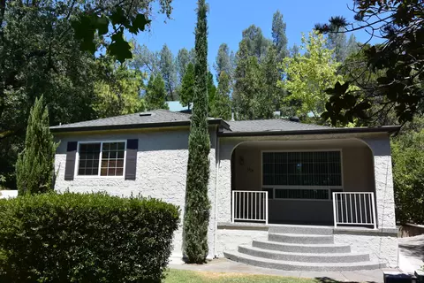 1478 Benton Dr, Redding, CA 96003 photo 2