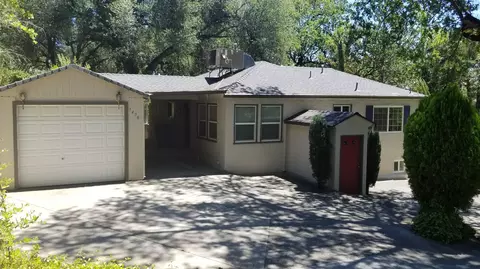 1478 Benton Dr, Redding, CA 96003 photo 3