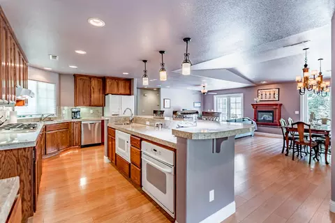 4217 Pasatiempo Ct, Redding, CA 96002 photo 9