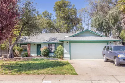 1802 Breckenwood Dr, Redding, CA 96002 photo 2