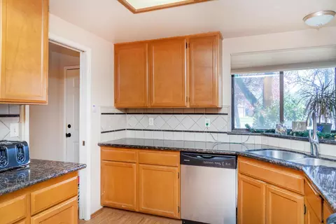 1802 Breckenwood Dr, Redding, CA 96002 photo 20