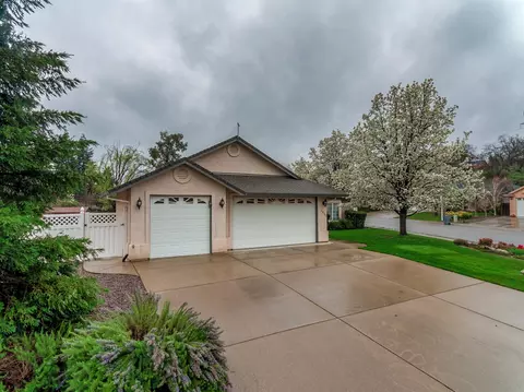 4493 Quinton Dr, Redding, CA 96001 photo 5