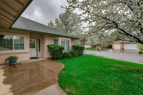 4493 Quinton Dr, Redding, CA 96001 photo 6