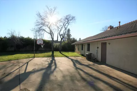 1686 Kildare Ct, Redding, CA 96001 photo 33