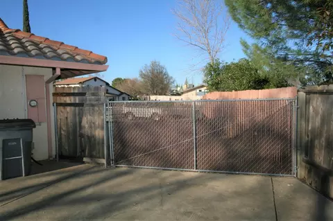 1686 Kildare Ct, Redding, CA 96001 photo 32