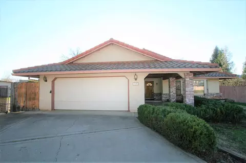 1686 Kildare Ct, Redding, CA 96001 photo 1