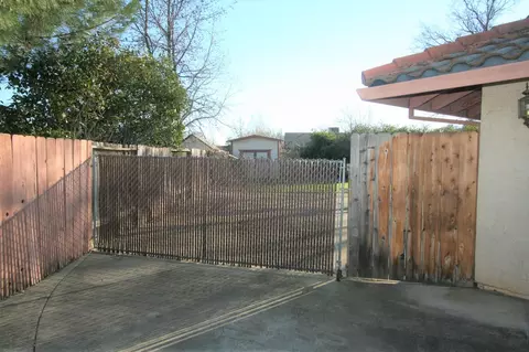 1686 Kildare Ct, Redding, CA 96001 photo 29