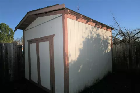 1686 Kildare Ct, Redding, CA 96001 photo 36