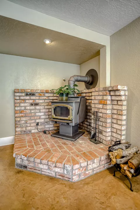 16185 Plateau Cir, Redding, CA 96001 photo 40