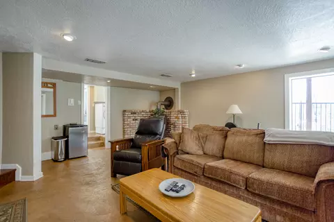 16185 Plateau Cir, Redding, CA 96001 photo 37