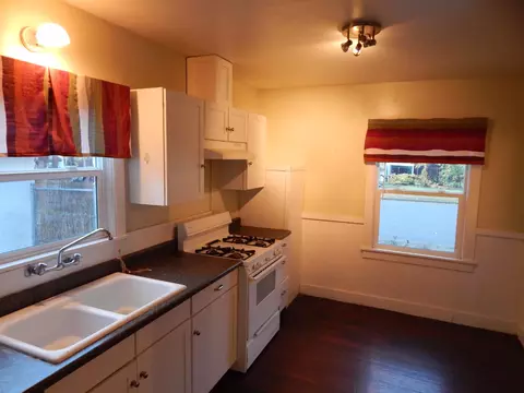 2430 North St, Redding, CA 96001 photo 9