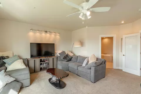 865 Cherryhill Trl, Redding, CA 96003 photo 15