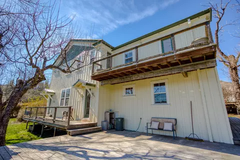 930 Lewiston Rd, Lewiston, CA 96052 photo 5