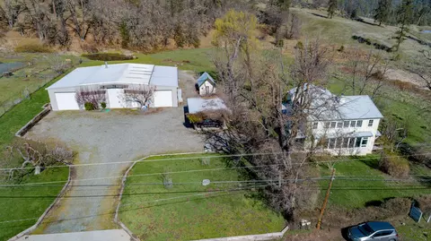 930 Lewiston Rd, Lewiston, CA 96052 photo 3