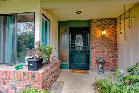 3765 Wasatch Dr, Redding, CA 96001 photo 3