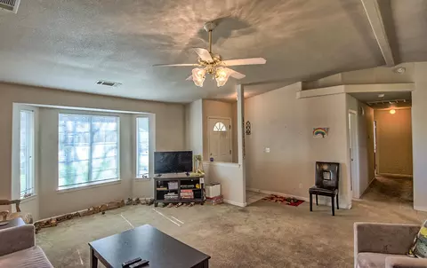 33 Ortega Ct, Redding, CA 96003 photo 9