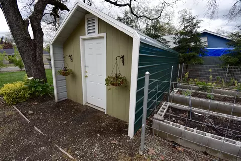 5401 Elm Ln, Redding, CA 96001 photo 27