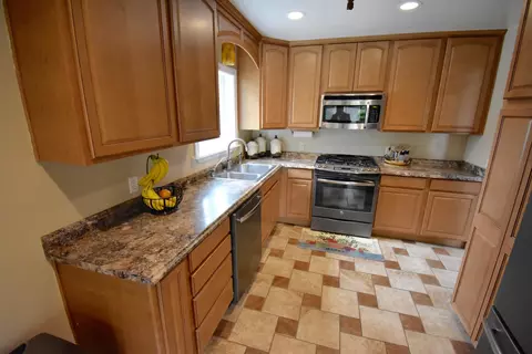 5401 Elm Ln, Redding, CA 96001 photo 5