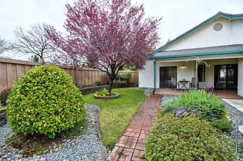 2062 Vineyard Trl, Redding, CA 96003 photo 22