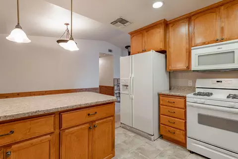2165 Jessica Way, Redding, CA 96002 photo 6