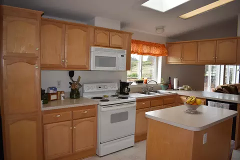 10199 State Highway 3, Hayfork, CA 96041 photo 7