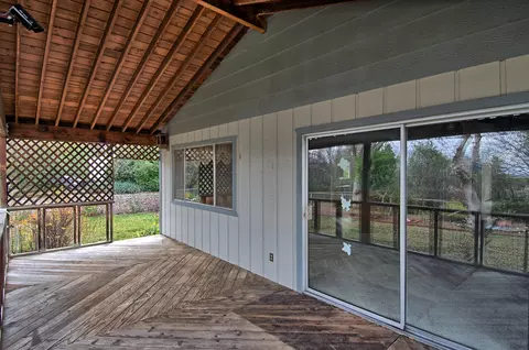 3440 Summit Dr, Redding, CA 96001 photo 43
