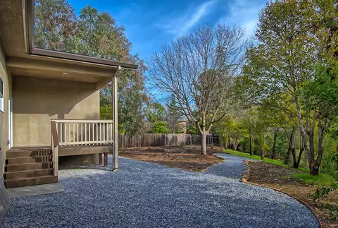 4011 Meander Dr, Redding, CA 96001 photo 12