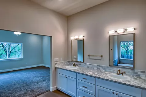 4011 Meander Dr, Redding, CA 96001 photo 5