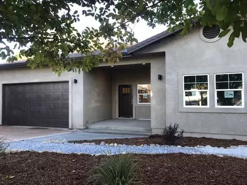 4011 Meander Dr, Redding, CA 96001 photo 2