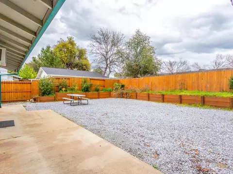 3577 Adams Ln, Redding, CA 96002 photo 15