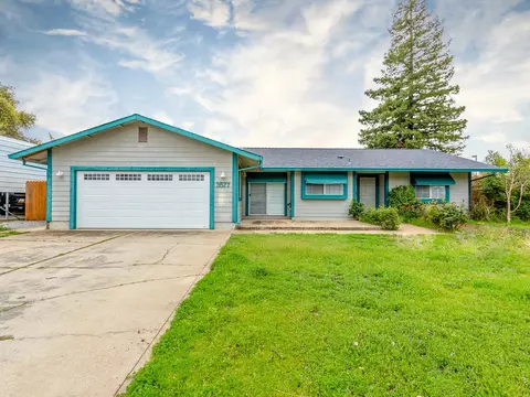 3577 Adams Ln, Redding, CA 96002 photo 2